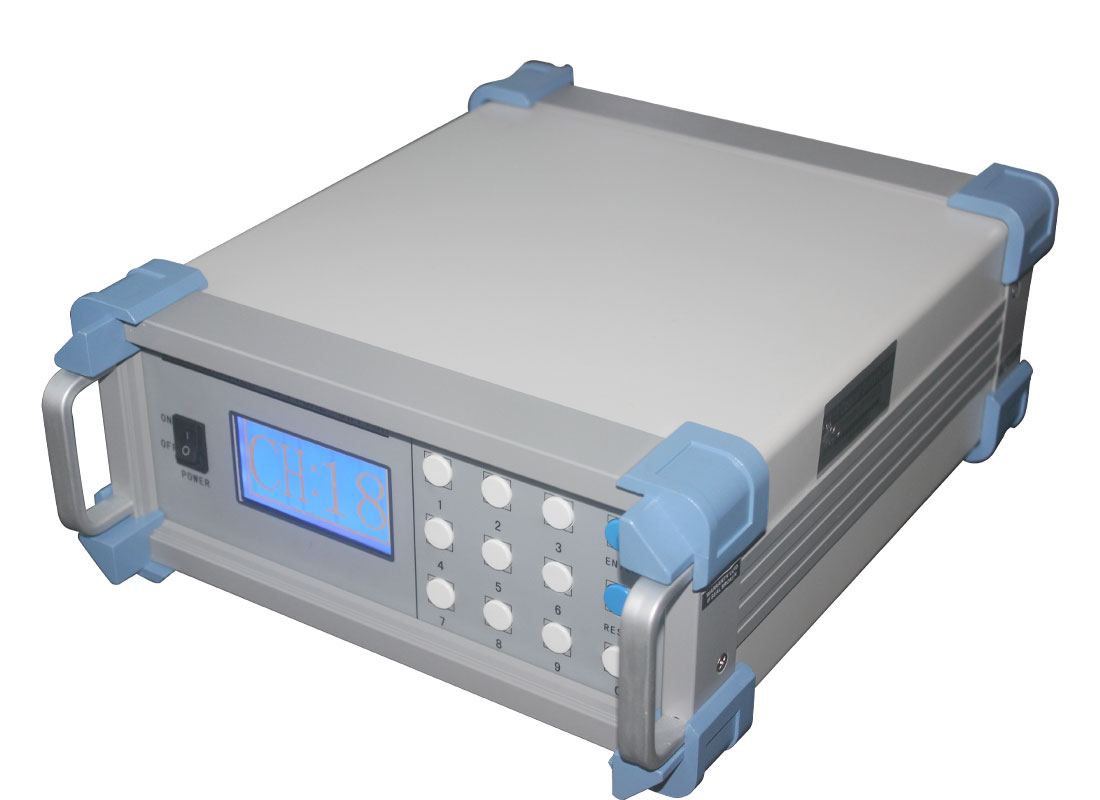 1&times;4 臺式保偏光開關 - 廣西科毅光通信