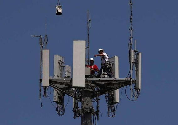 邊境通信基站設(shè)備安裝現(xiàn)場(chǎng)圖 - 廣西科毅光通信 邊境通信基站設(shè)備安裝現(xiàn)場(chǎng)圖 - 廣西科毅光通信